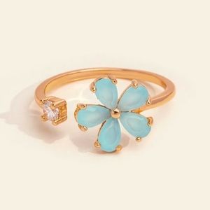 Beautiful Earth Blue Crystal Dahlia Flower Ring Rose Gold Adjustable Sizing NWT